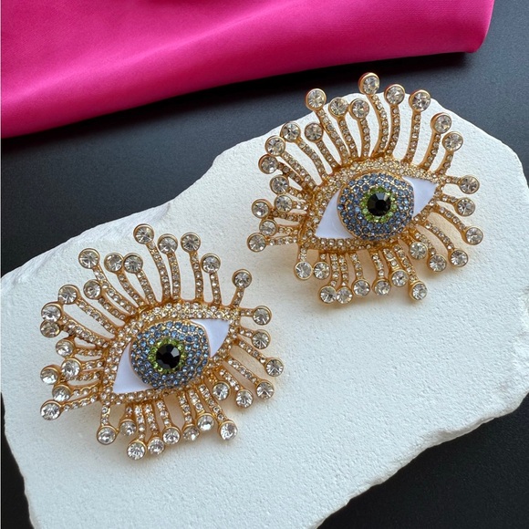 Schiaparelli Gold and Green Eye Earrings - Picture 3 of 4